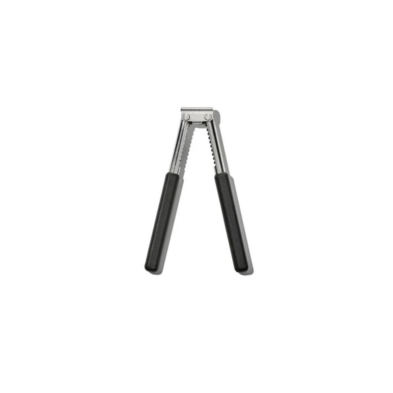 OXO Good Grips Nut and Seafood Cracker