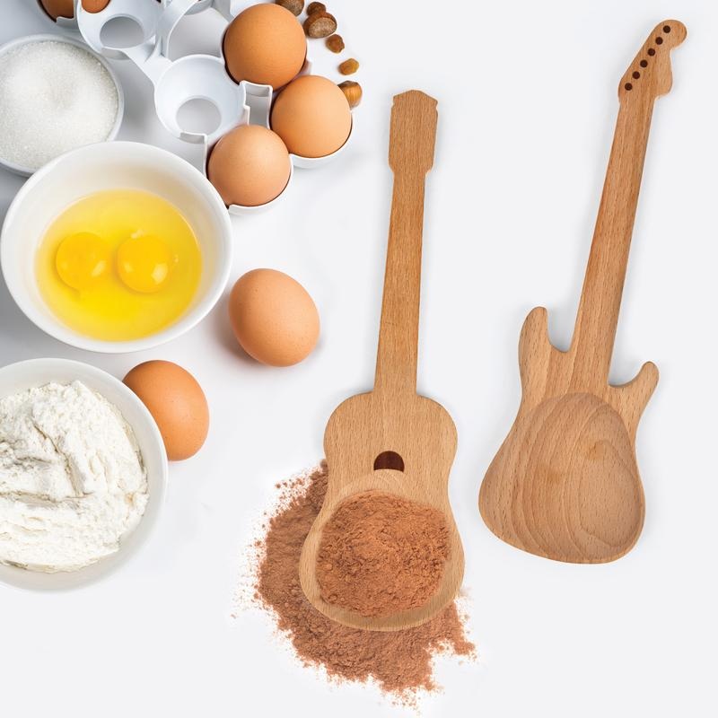 Kikkerland Beech Wood +Rockin' Guitar Salad Servers