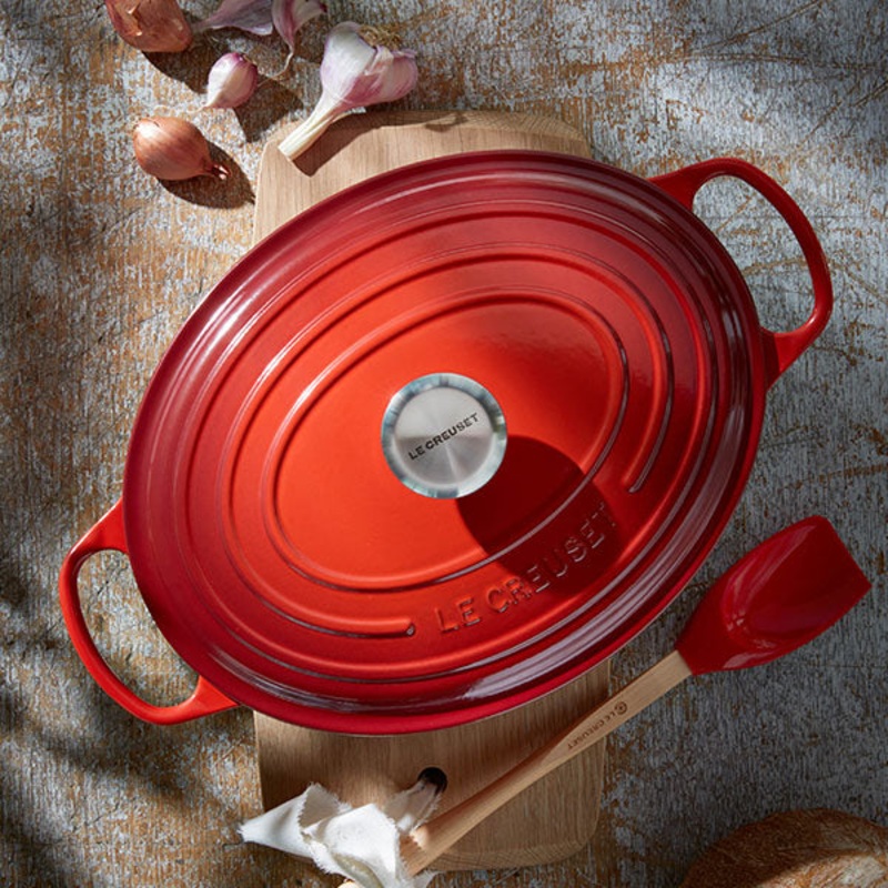 Le Creuset Signature 5 Quart Oval Dutch Oven