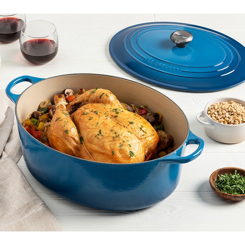 Le Creuset Signature 8 Quart Oval Dutch Oven