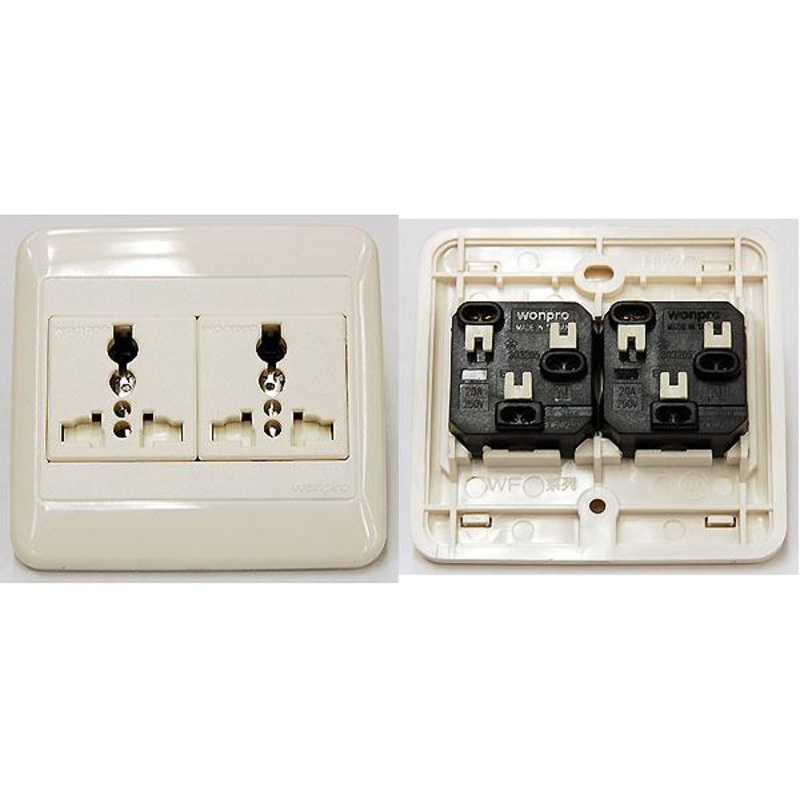 Receptacle UniWF6N2R4S DBL universal receptacle FOR 250V