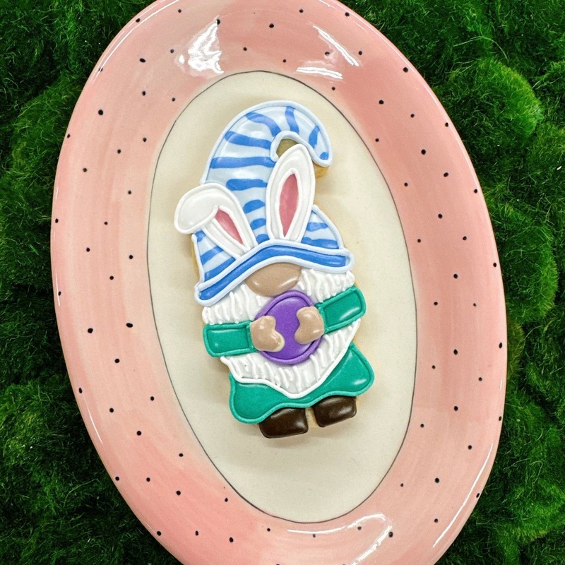 Gnome Hugging Egg Cookie Cutter