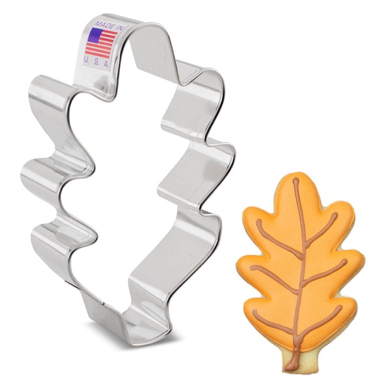 Oak Leaf Cookie Cutter 4 1/8" x 2 5/8"