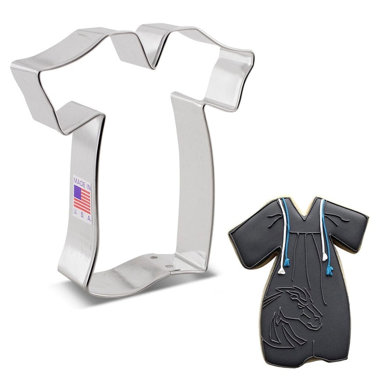 Graduation Gown Cookie Cutter 4 3/8"