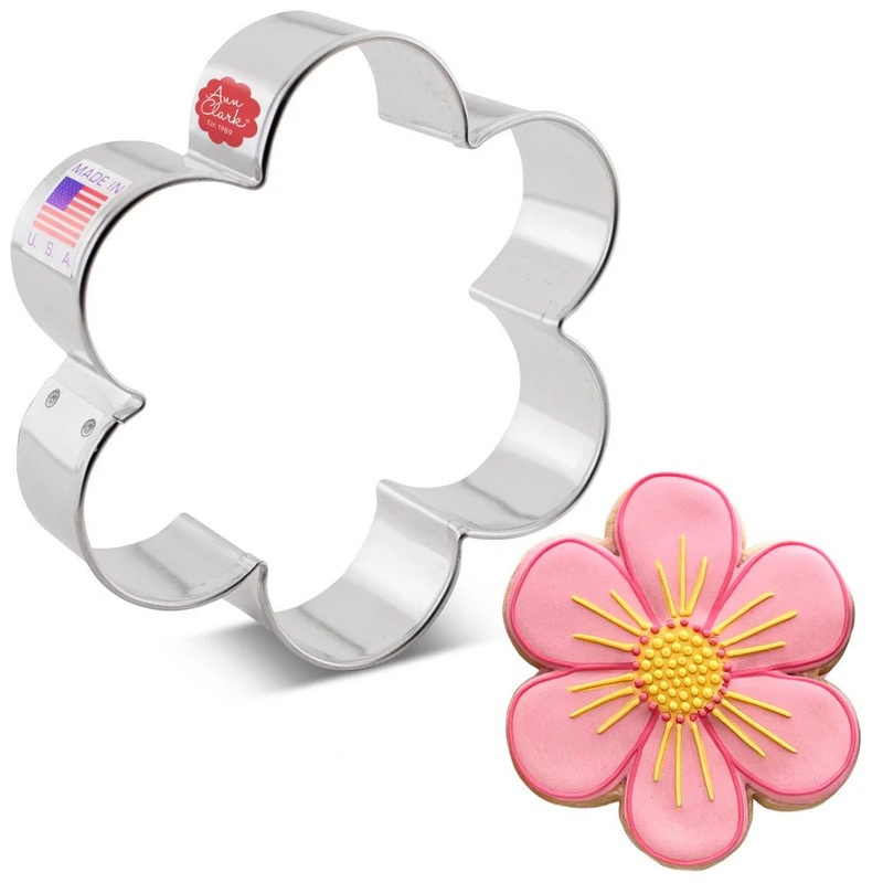 Scalloped Edge / Flower Cookie Cutter 3 3/4"
