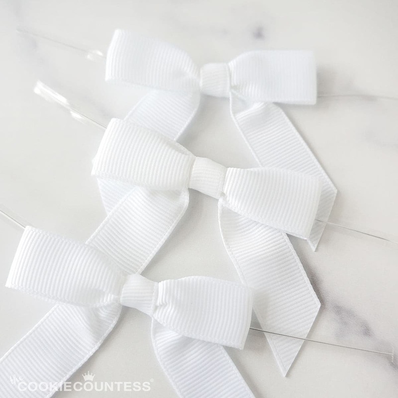 Pre-tied Grosgrain Bows with Wire Twist Tie: White