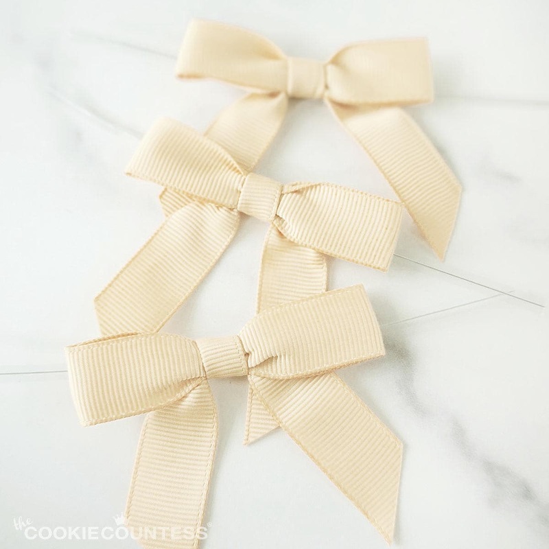 Pre-tied Grosgrain Bows with Wire Twist Tie: Antique Ivory