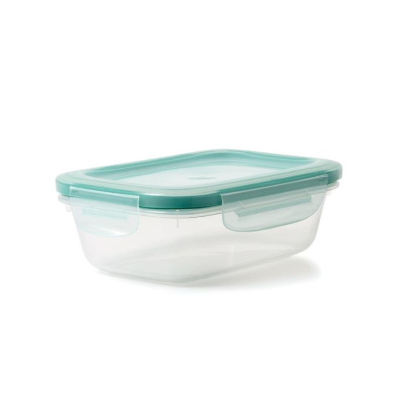 Good Grips 3 Cup Smart Seal Plastic Container 11175300